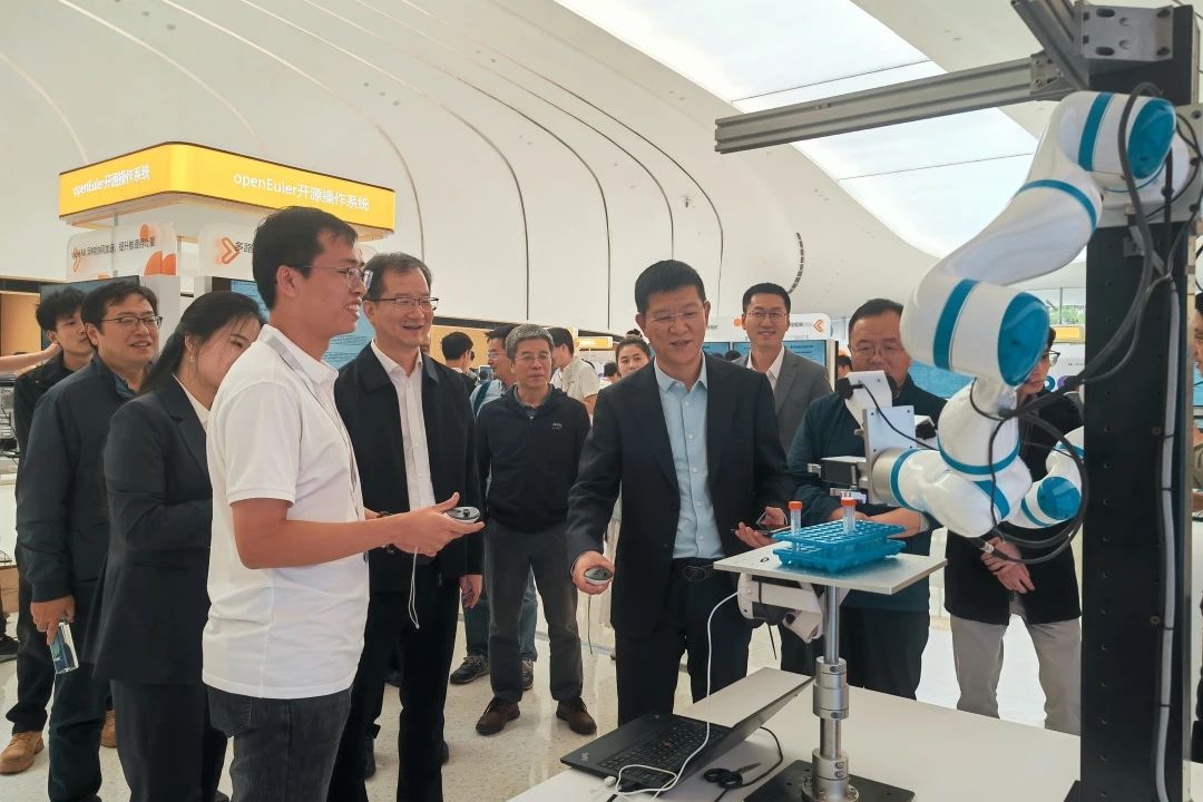 ��8-long8(����)Ψһ�ٷ���վ